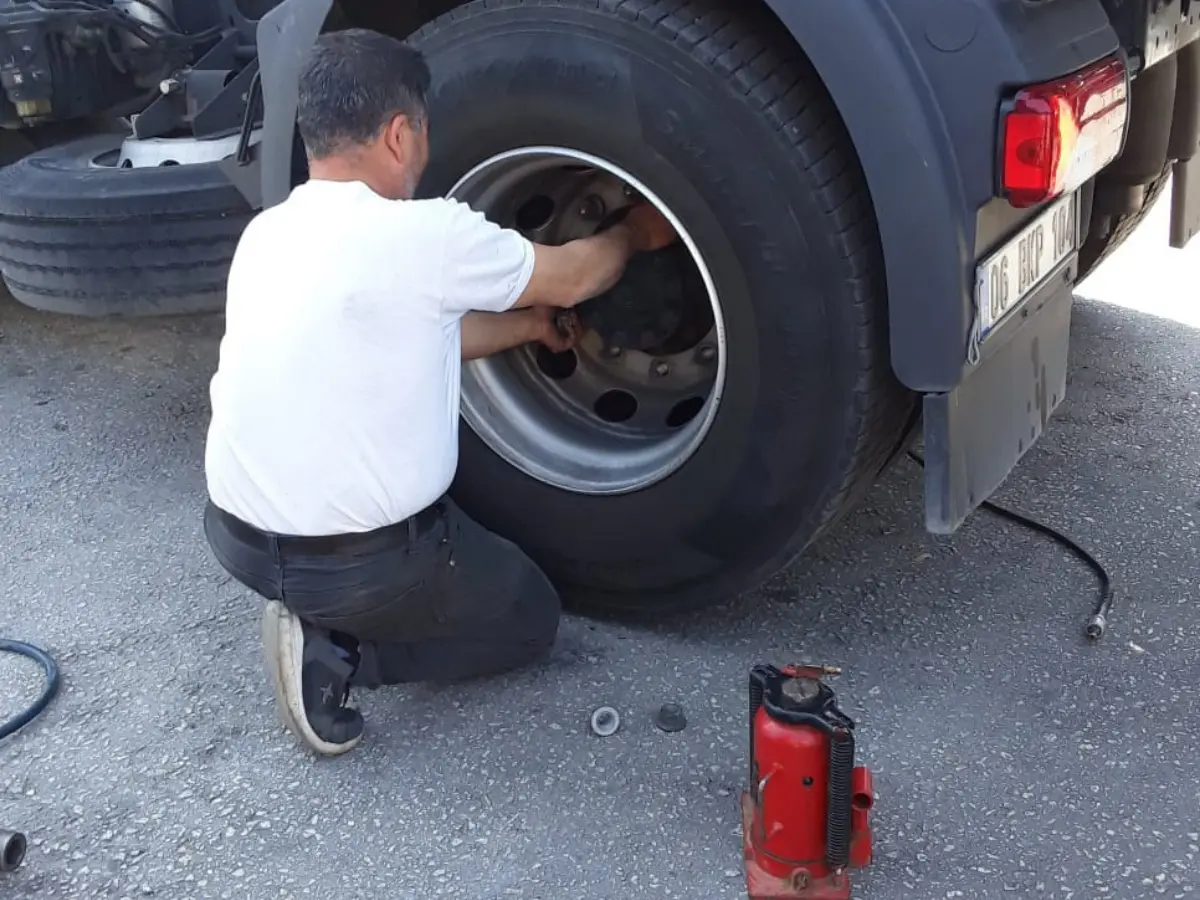 Yağcılar Oto Lastikçi